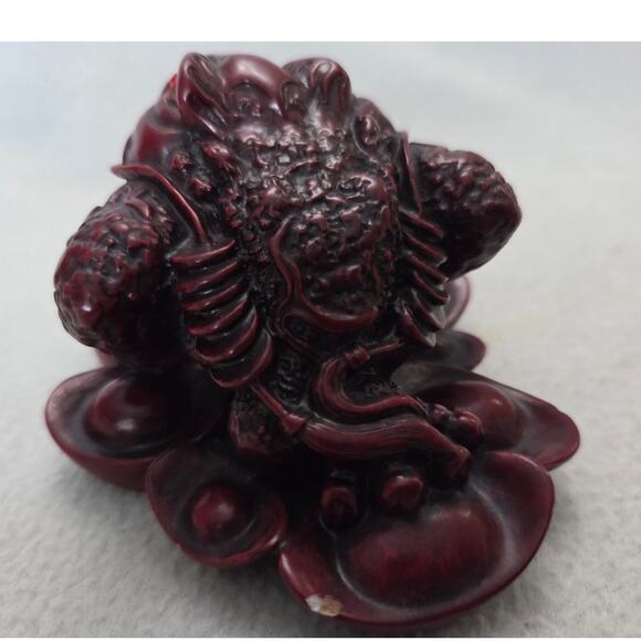 Chinese Red Resin FROG 3 Legged Feng Shui Toad Figurine Red Eyes Money - Picture 11 of 13